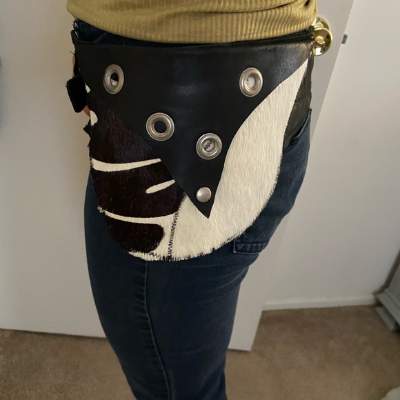 Cowhide black leather hip belt - Picture 9 of 10